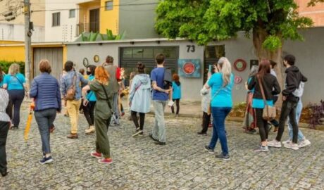 Exposição portões que falam