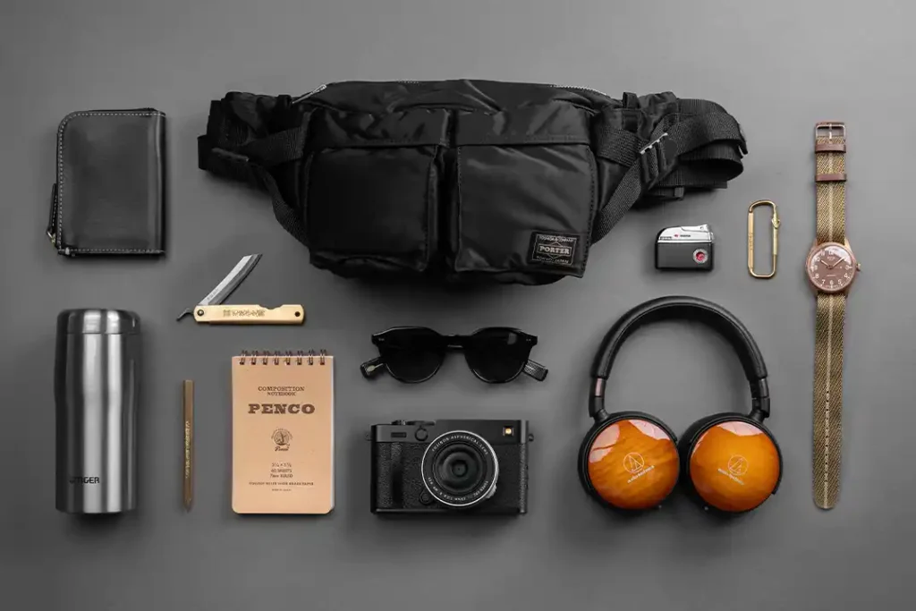 Kit completo de Japanese EDC: o equilíbrio perfeito entre minimalismo e funcionalidade. Crédito: HiConsumption